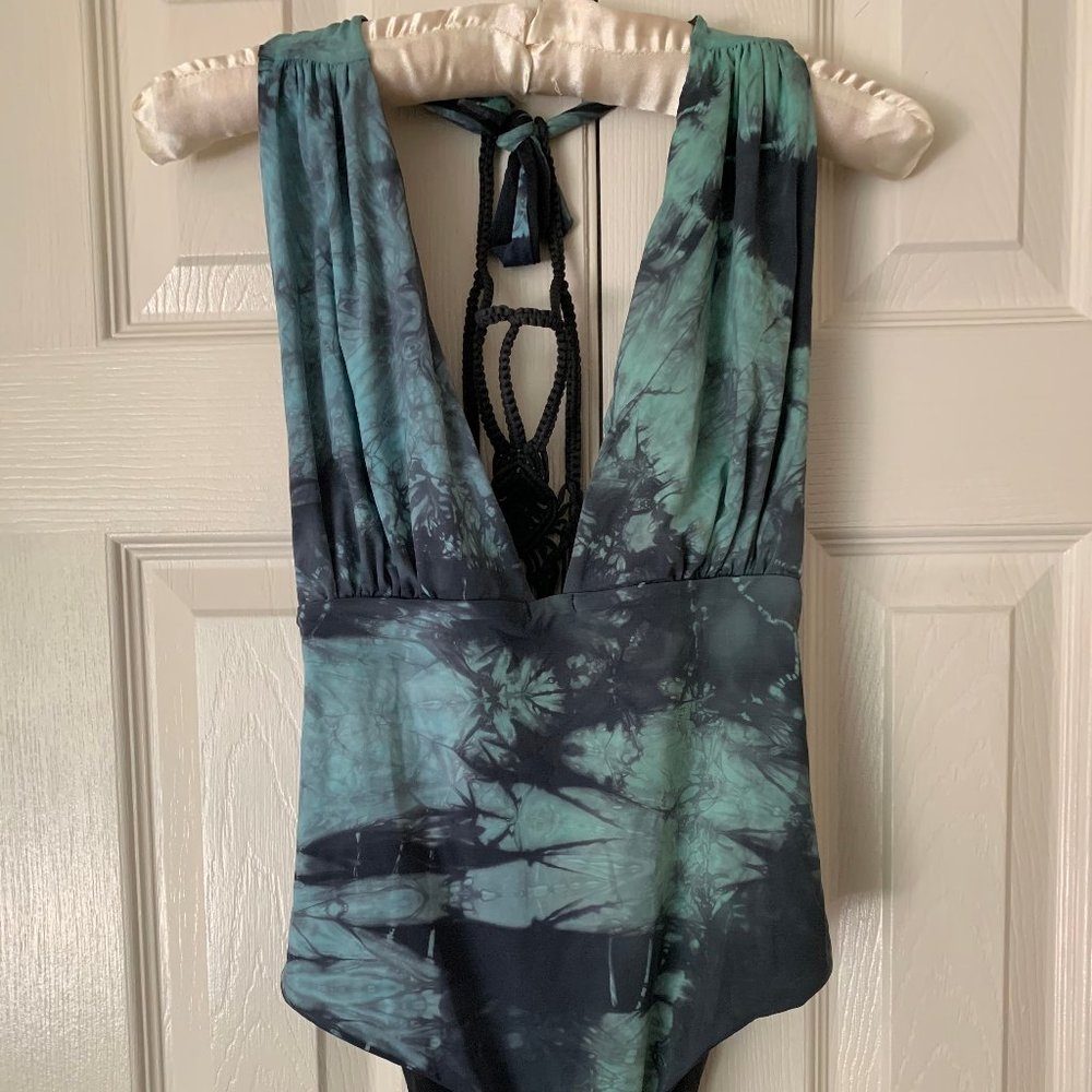 Camille Reversible Swimsuit with Removable Macrame